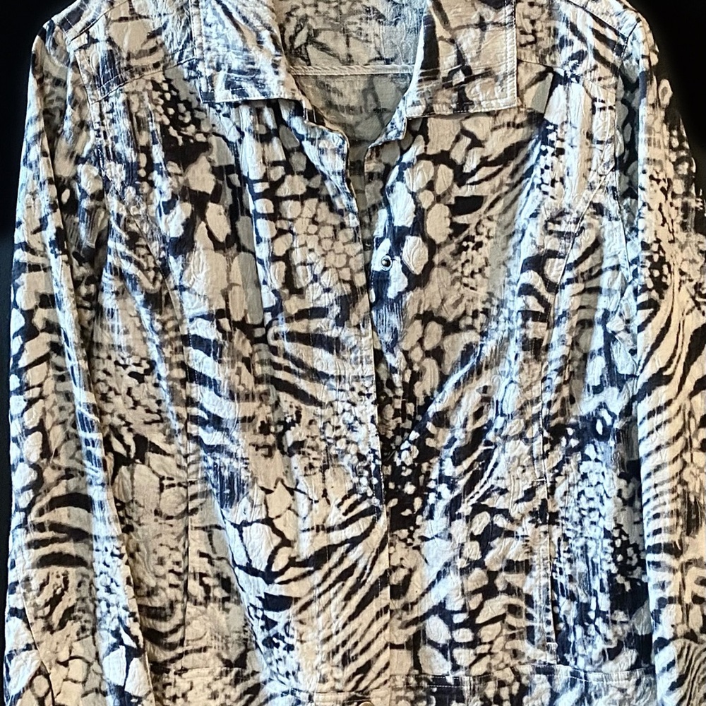 Chico’s patterned jeans style jacket. Size 1. 100 percent Cotton.